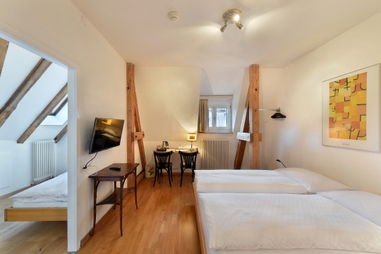 3er Zimmer mit Dusche/WC