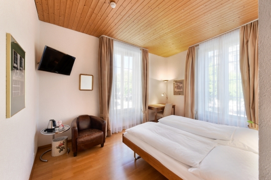 Standard Zweibettzimmer mit Dusche und WC